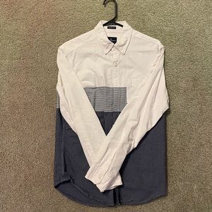 American Eagle Long Sleeve Button-Down